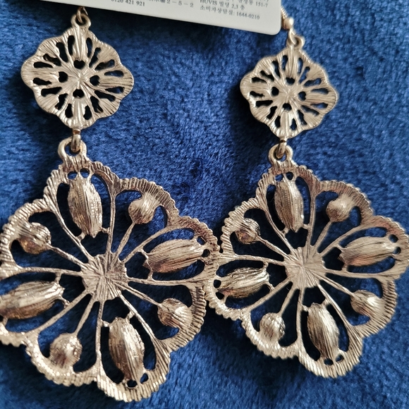 Boho Style Earrings - Picture 3 of 5